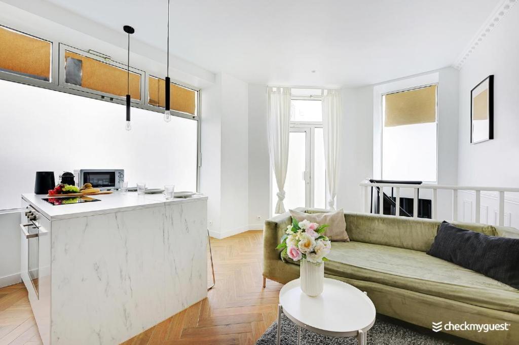 Elegant Apartment - 1Br-2P - Next To Nation Parijs Buitenkant foto